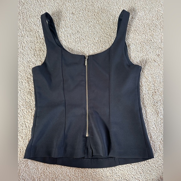 Dynamite Top - Picture 4 of 7